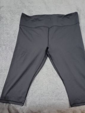 Zyia Active Cropped Leggings